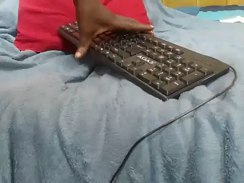 MissP11 online show from December 4, 11:49 pm