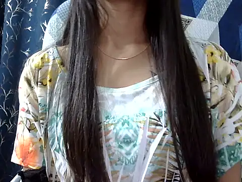 Riva arora01 online show from January 11, 11:15 am