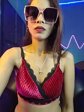 royeoy22 online show from April 7, 10:17 am