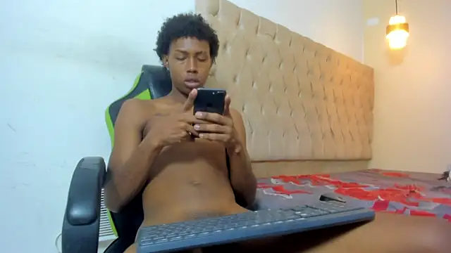 Jax Maliq online show from December 19, 6:11 pm