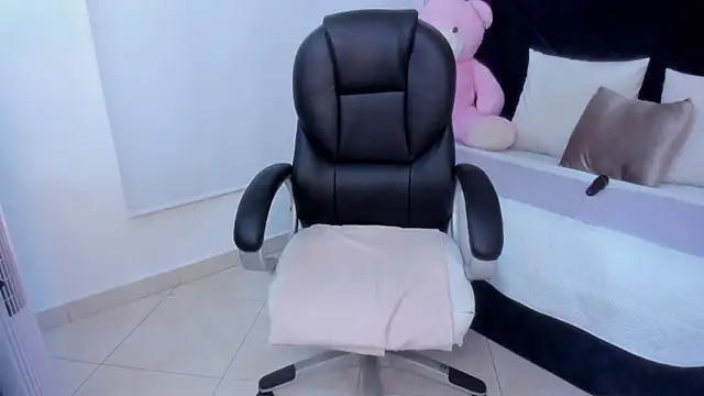 kate lua online show from November 25, 12:07 pm