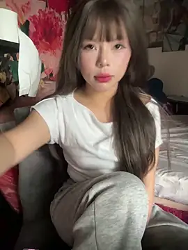 SarahBeii online show from September 11, 4:46 am