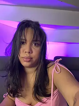 P A U L I N A  online show from June 1, 2:02 am