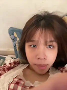 linh  cute online show from September 12, 2:23 am