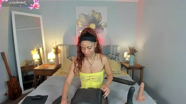 ChelseaQuinn online show from June 5, 6:52 am