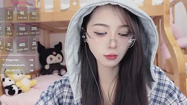 Sue101010 online show from October 12, 2:19 pm