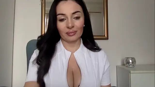 StellaSensual online show from February 20, 8:05 am