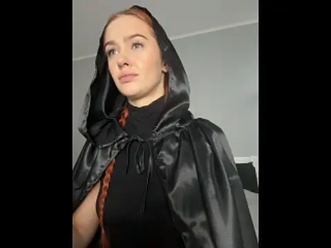 LittleFox    online show from October 31, 7:34 am