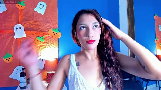 Grettel w online show from October 21, 7:40 pm