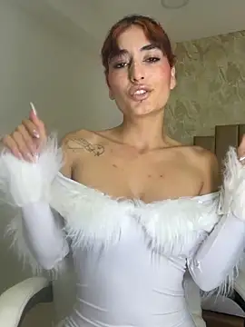 Scarlett 12 online show from April 10, 10:32 am