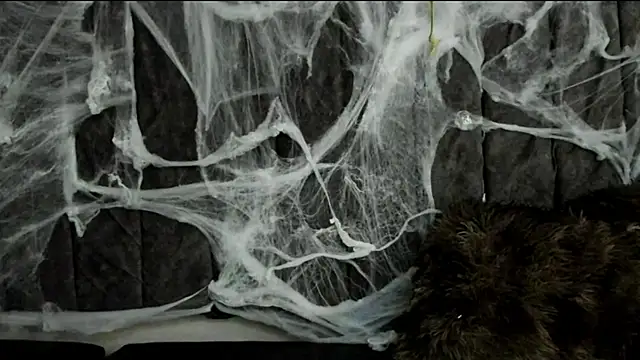 Snapshot of Rowan_Mills chatting on October 10, 8:14 pm Rowan Mills online show from October 10, 8:14 pm