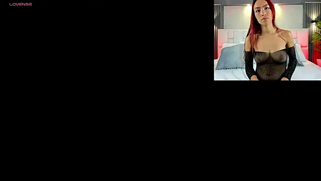 LunnaBlake online show from March 3, 4:18 am