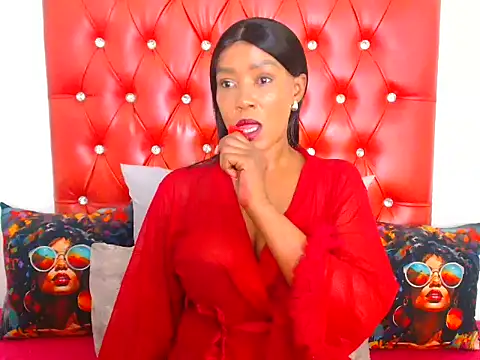 Snapshot of GaggingQueen32 chatting on September 9, 4:51 pm GaggingQueen32 online show from September 9, 4:51 pm