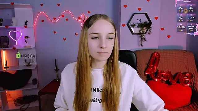 keylas moan online show from March 8, 1:04 pm