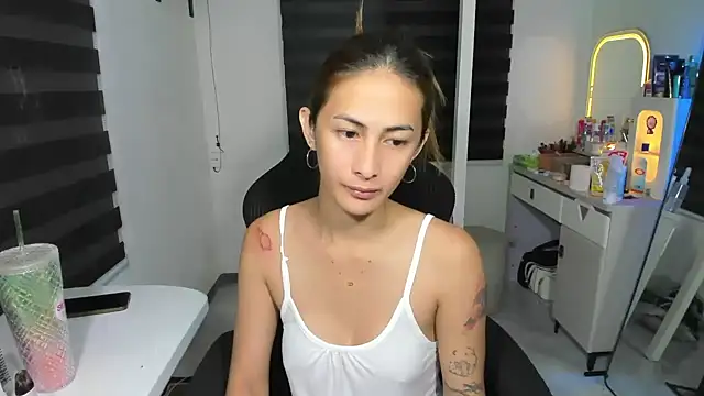 BabyAngelLooove online show from December 5, 4:08 pm