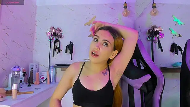 Natasha-Adams online show from April 7, 9:28 pm