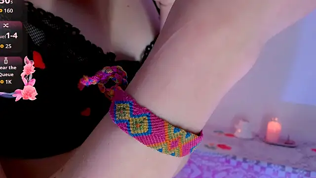 AuroraHans1 online show from January 15, 12:05 am