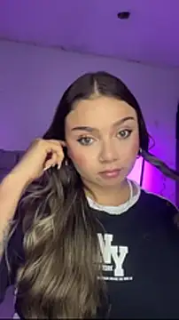 AnnyLopezzz  online show from February 14, 5:42 am