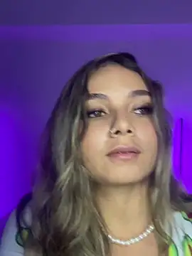 AnnyLopezzz  online show from September 13, 4:42 am