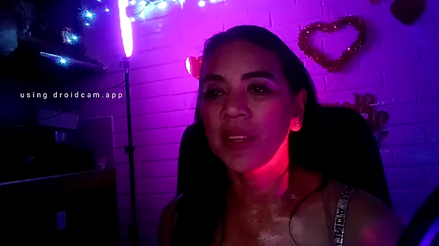 MiiaVelasquez online show from February 13, 5:09 am