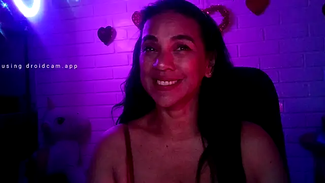 MiiaVelasquez online show from February 11, 4:47 am