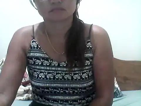 nathalie0045 online show from February 22, 10:21 pm