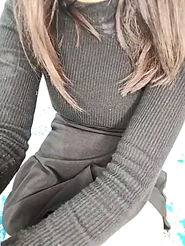 Vaani Sharma79 online show from December 4, 3:24 pm