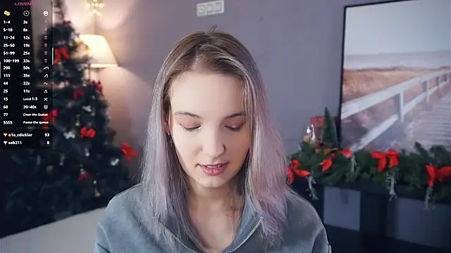 HongTomczak online show from January 10, 7:57 am