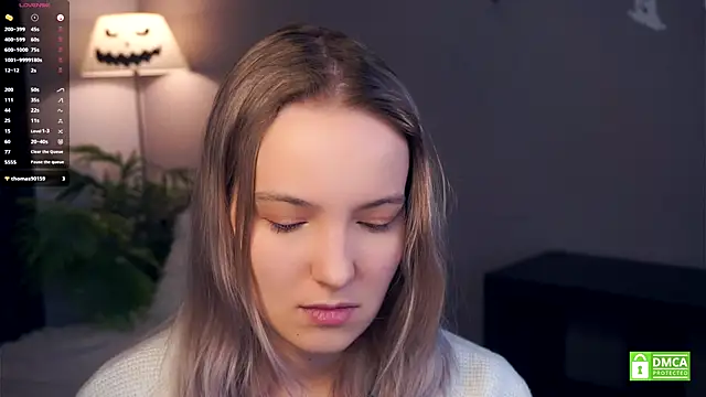 HongTomczak online show from November 11, 7:38 am