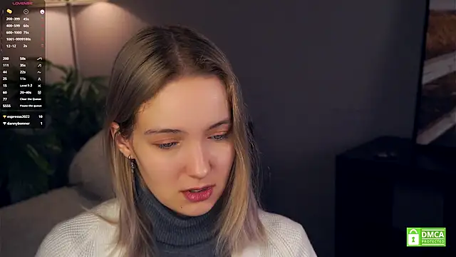 HongTomczak online show from November 25, 7:43 am