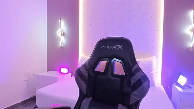 emily tolson online show from March 27, 6:52 pm