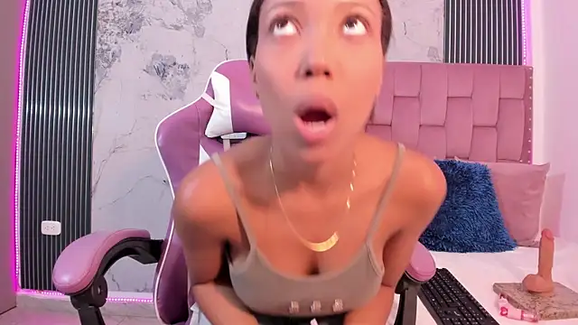 Mia Duarte1 online show from November 26, 7:37 pm