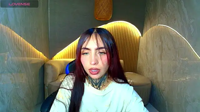 roux r online show from February 18, 7:57 pm