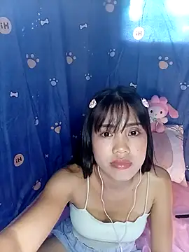 AnnewithanE online show from October 30, 6:38 am