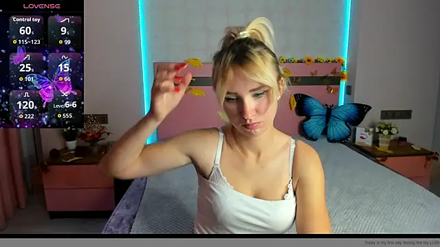 MeryMidnight online show from October 14, 7:00 am