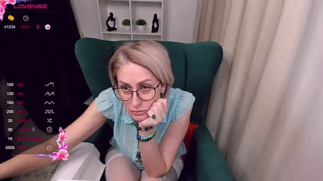 PamellaMurphy online show from November 23, 6:27 am