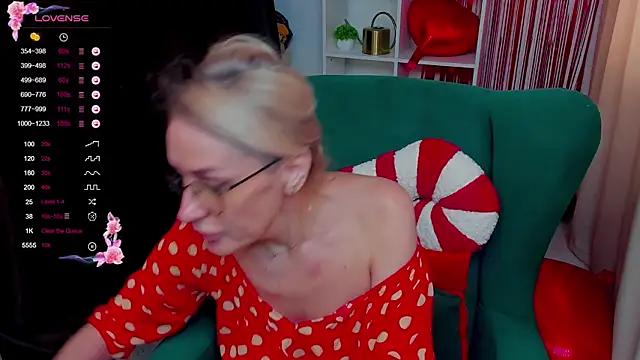 PamellaMurphy online show from February 20, 7:43 am