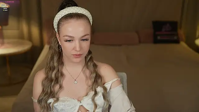 Ella 054 online show from November 14, 12:10 am