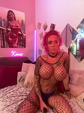 Hotmilfhamburg1 online show from June 12, 6:05 pm
