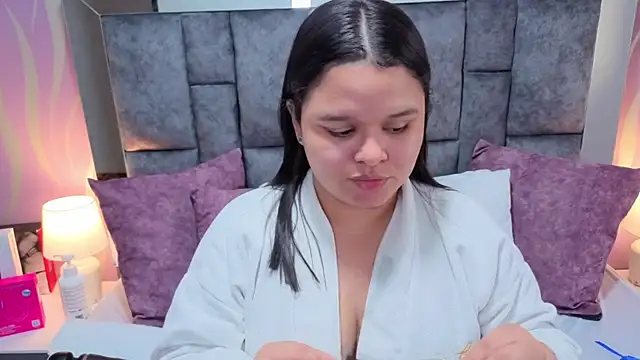 SamanthaPaImer online show from November 15, 7:59 pm