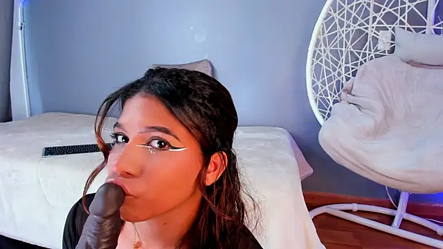 AlinaSweett  online show from November 23, 4:30 pm