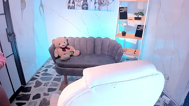 SarahCastro1  online show from October 22, 4:50 am