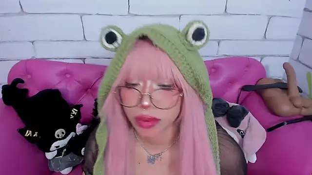 SafiroAgataaa online show from January 8, 11:47 am