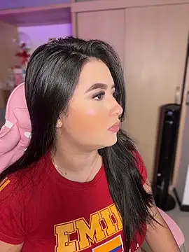 Emiily Moore1 online show from April 14, 9:59 pm