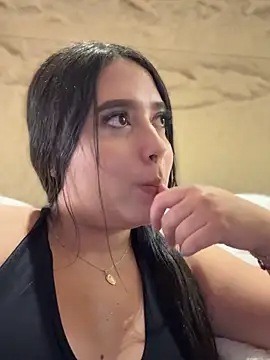 Emiily Moore1 online show from November 28, 1:08 am