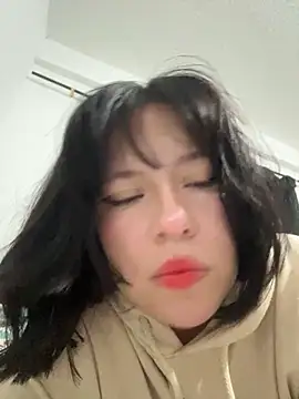 Snapshot of aliciia_23 chatting on October 7, 4:28 am aliciia 23 online show from October 7, 4:28 am