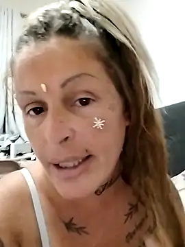 canariamorbosa online show from October 3, 12:16 am