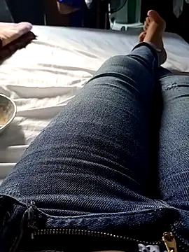 lizz star online show from September 12, 6:37 pm