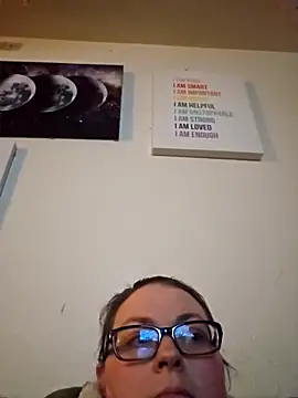 Yamiko42 online show from February 23, 5:41 am