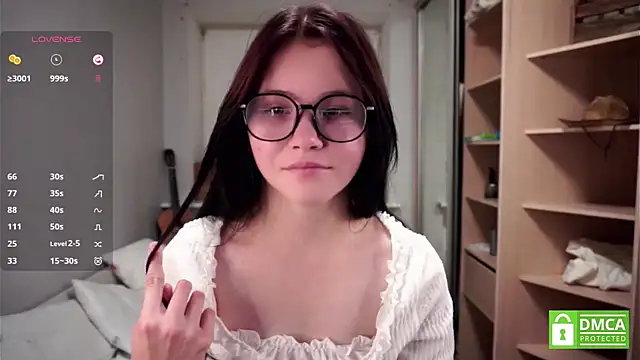 Snapshot of DelphaDivenere chatting on September 13, 6:16 pm DelphaDivenere online show from September 13, 6:16 pm